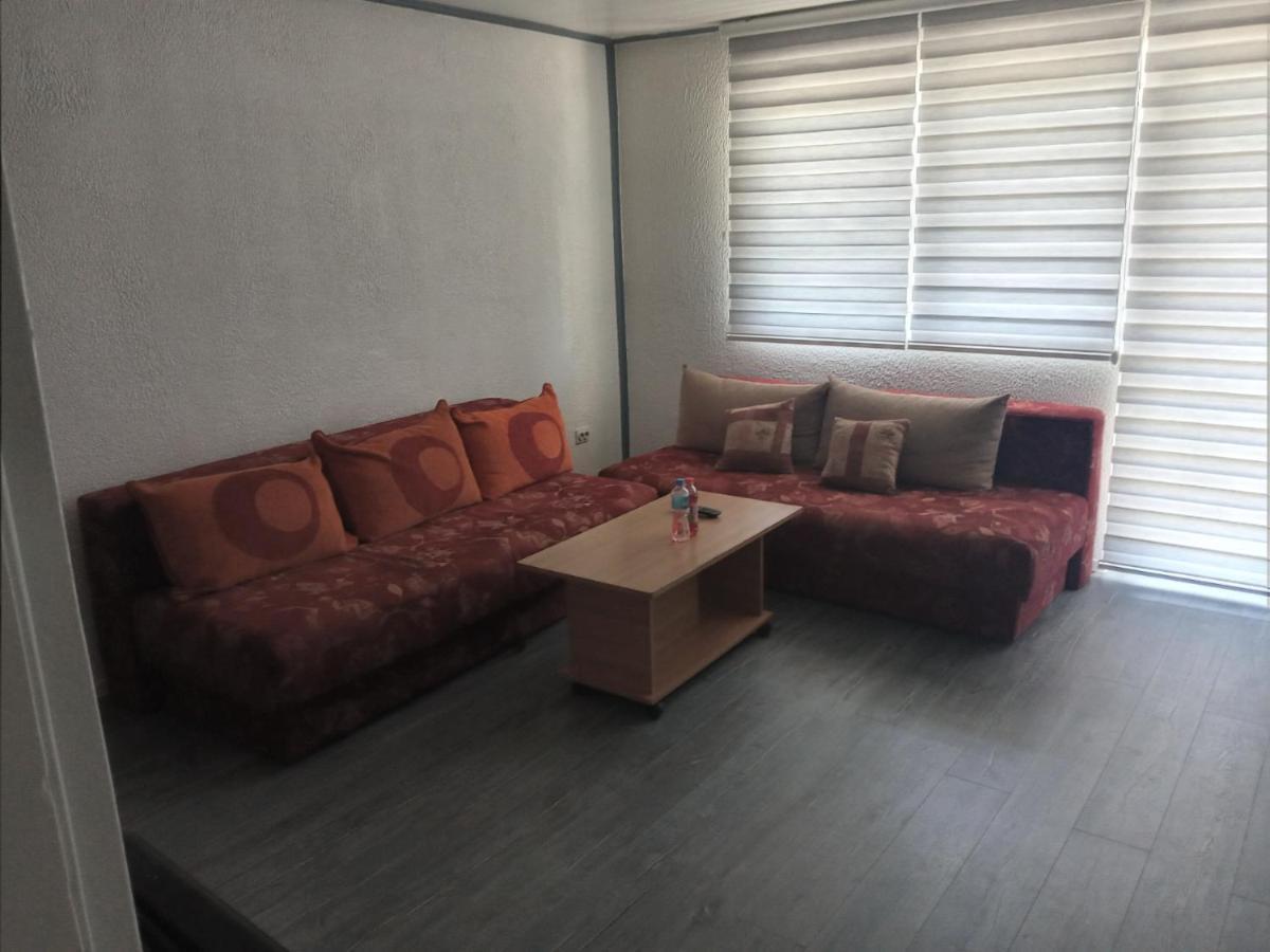 Kujovic Apartament
